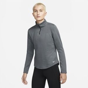 Nike • Grey Herringbone Chevron Grey Therma Fit ONE Pullover